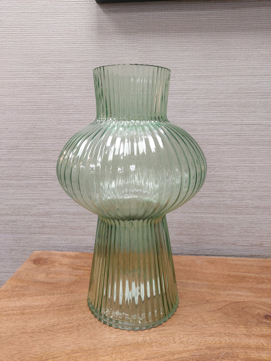 Fluted vase large