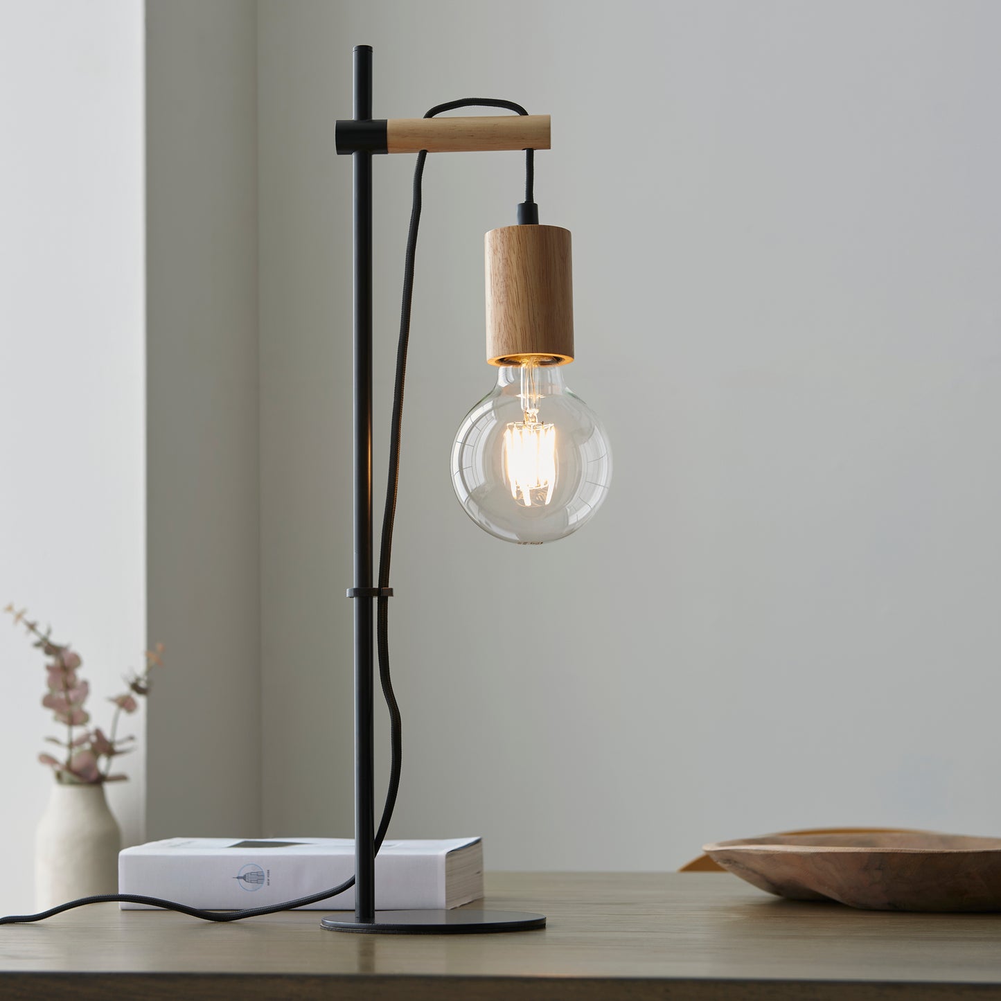 Sven Table Lamp Black